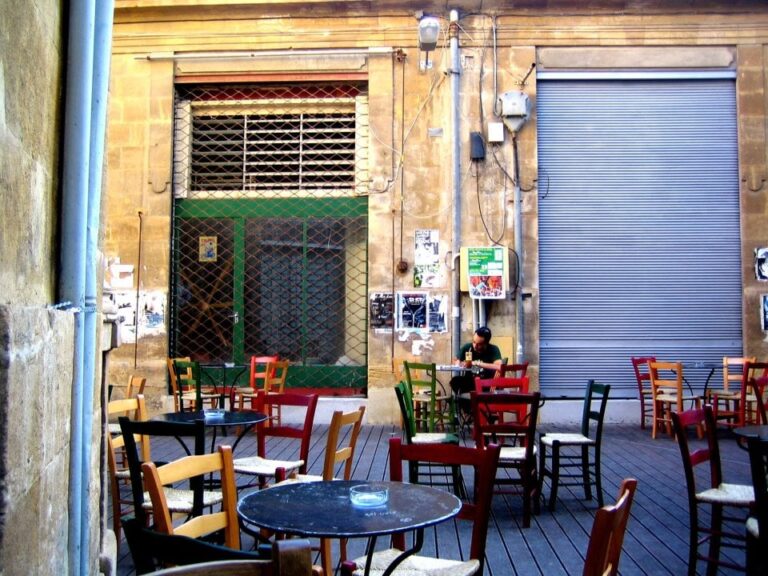 Στα καλά καθούμενα